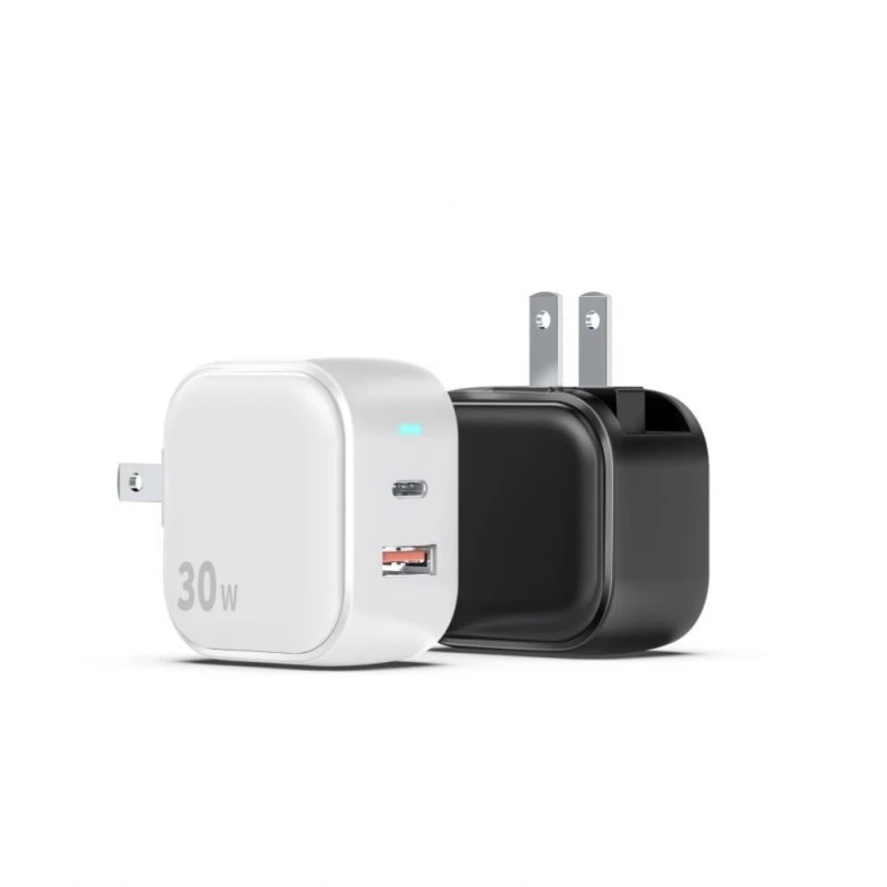 30WPD hurtiglader med USB-A og USB-C